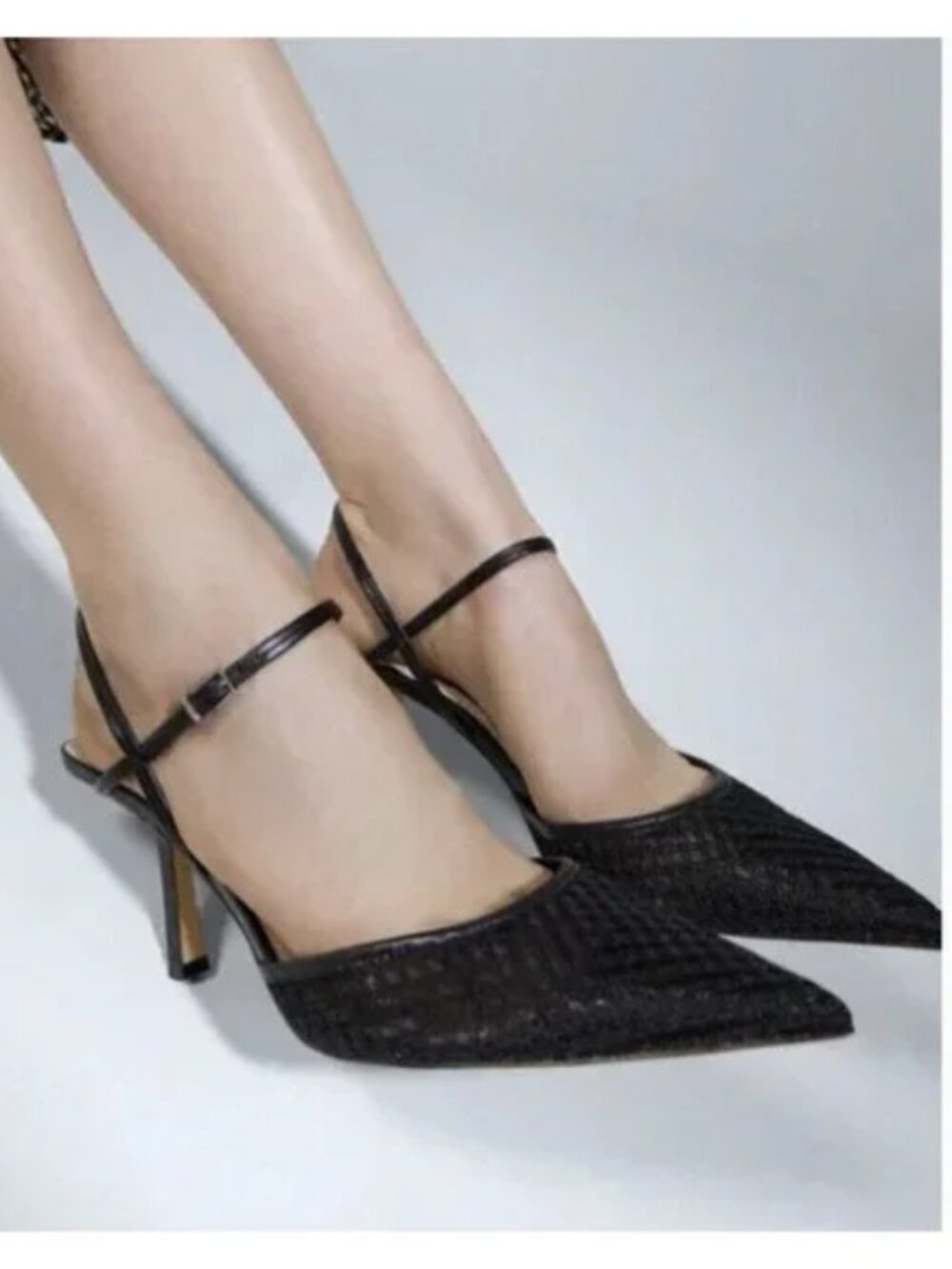 Zara Strappy Kitten Heels Black Pointed Toe Square Heel EU 36 US 5.5